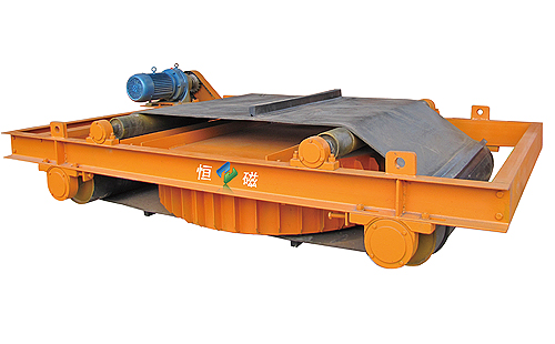 悬挂式永磁除铁器