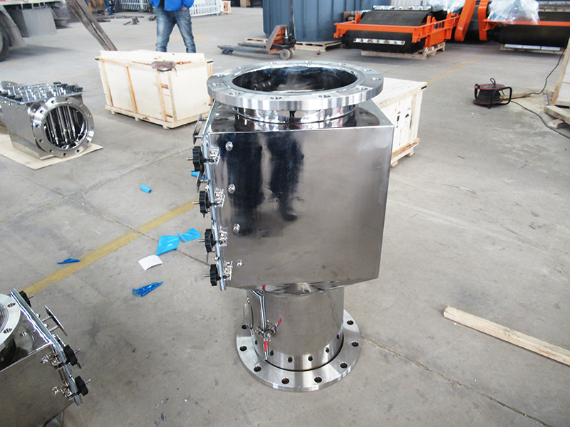 液体管道式除铁器