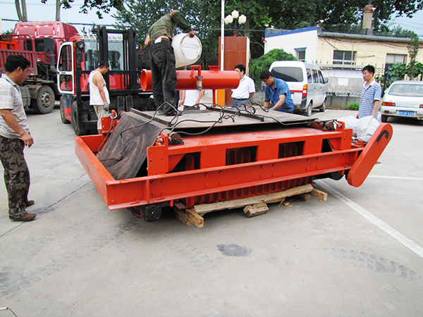 强迫油冷电磁除铁器